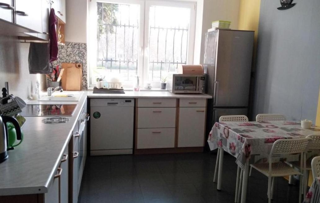Mira Rent House Homestay